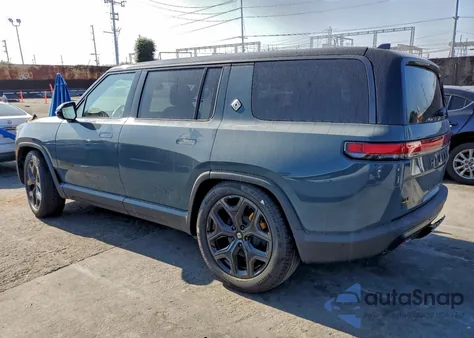 2025 Rivian R1S Premium z USA, uszkodzony, nr VIN 7PDSGCBP7SN075194